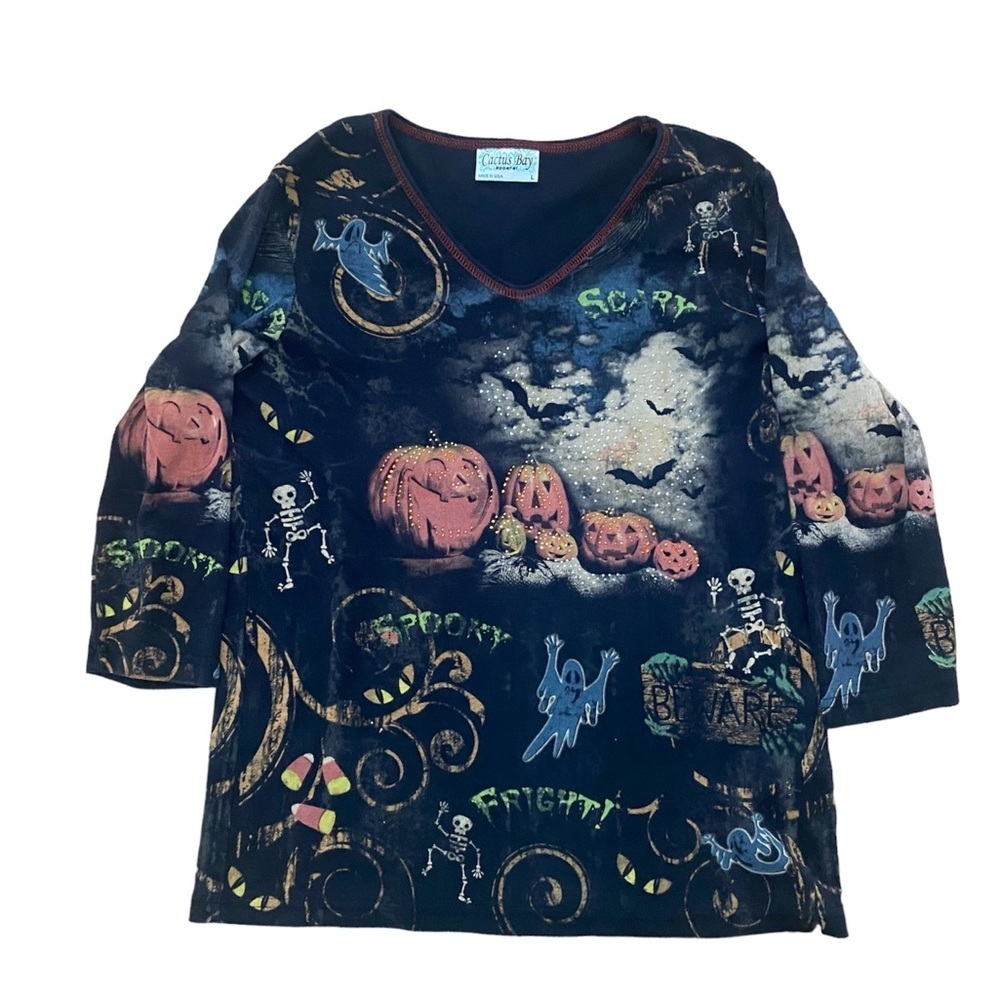 Cactus Bay black Halloween graphic quarter length shirt‎